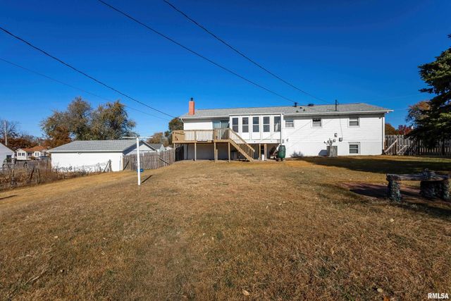 304 4TH Avenue, Colona, IL 61241