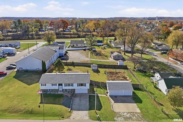 304 4TH Avenue, Colona, IL 61241