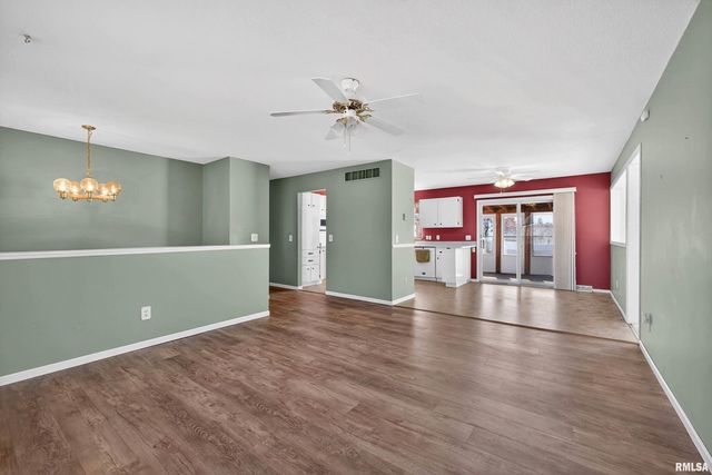 304 4TH Avenue, Colona, IL 61241