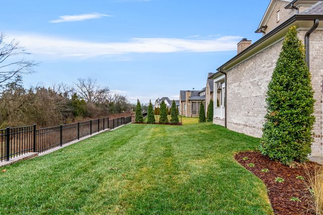 1733 Briarmont Pl, Brentwood, TN 37027