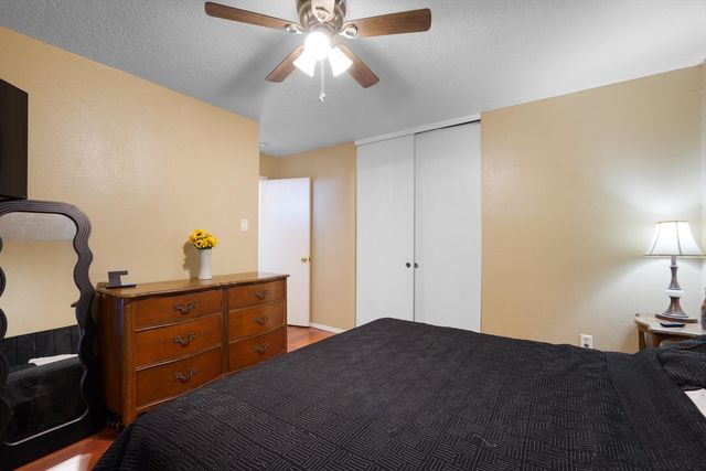 431 Barberry Street SW, Albuquerque, NM 87121