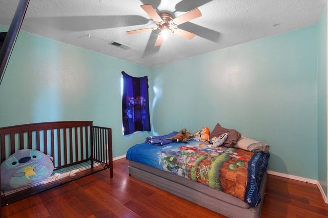 431 Barberry Street SW, Albuquerque, NM 87121