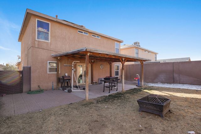 431 Barberry Street SW, Albuquerque, NM 87121