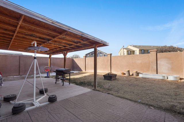 431 Barberry Street SW, Albuquerque, NM 87121