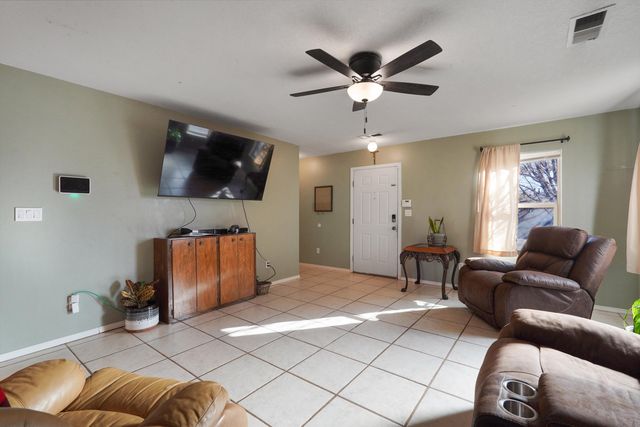 431 Barberry Street SW, Albuquerque, NM 87121