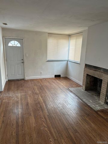 15355 Auburn Street, Detroit, MI 48223