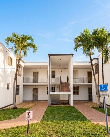 8990 SW 24th St 19, Miami, FL 33165