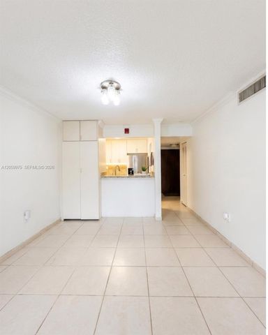8990 SW 24th St 19, Miami, FL 33165