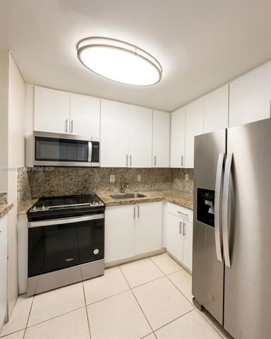 8990 SW 24th St 19, Miami, FL 33165