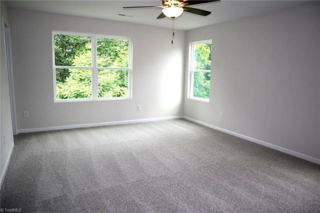 1176 Brooksridge Way, Whitsett, NC 27377