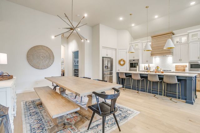 2212 Sandrellan Street, Fort Worth, TX 76008