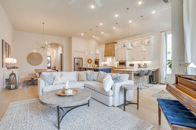 2212 Sandrellan Street, Fort Worth, TX 76008