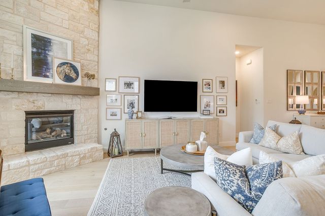 2212 Sandrellan Street, Fort Worth, TX 76008