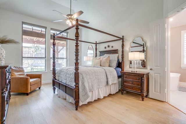 2212 Sandrellan Street, Fort Worth, TX 76008