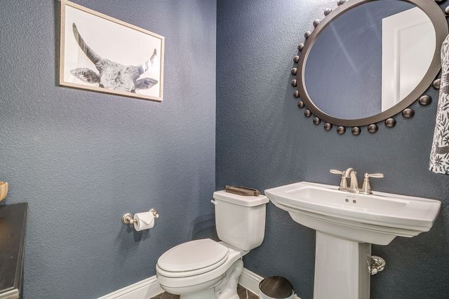 2212 Sandrellan Street, Fort Worth, TX 76008