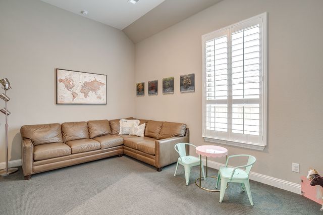 2212 Sandrellan Street, Fort Worth, TX 76008