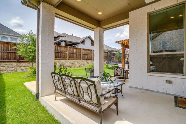 2212 Sandrellan Street, Fort Worth, TX 76008