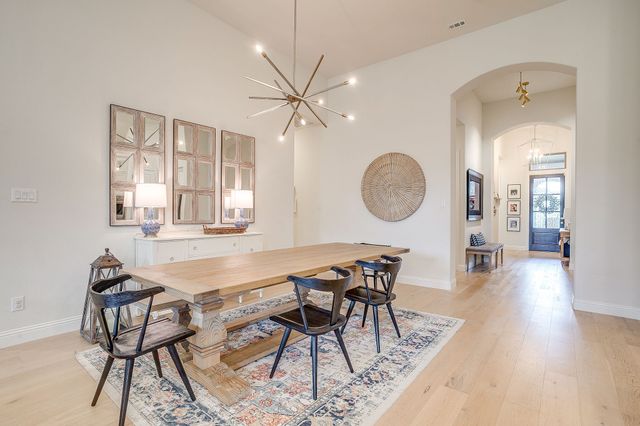 2212 Sandrellan Street, Fort Worth, TX 76008