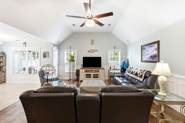 117 Cedar Tree Lane SW, Calabash, NC 28467