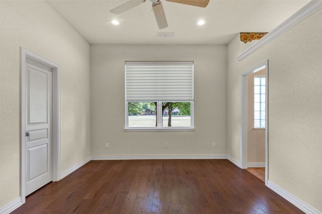 5809 Nutcracker Drive, Granbury, TX 76049