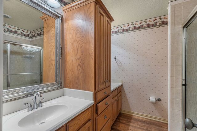 5809 Nutcracker Drive, Granbury, TX 76049