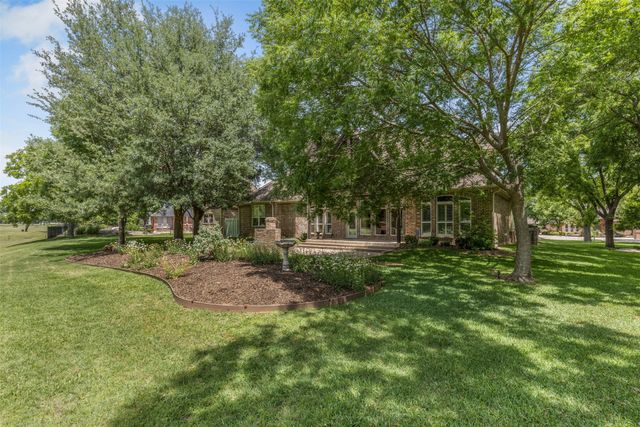 5809 Nutcracker Drive, Granbury, TX 76049