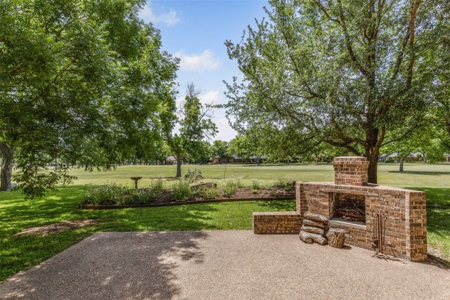 5809 Nutcracker Drive, Granbury, TX 76049