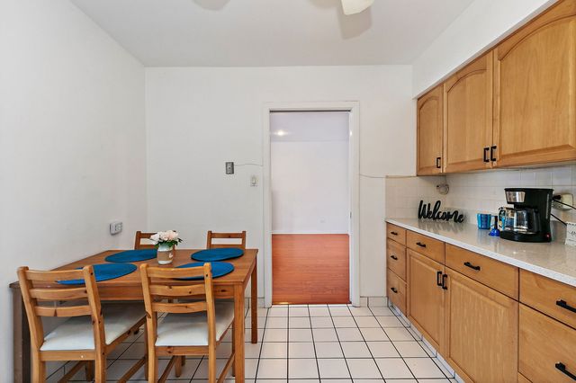 1111 N Harlem Avenue 2A, Oak Park, IL 60302