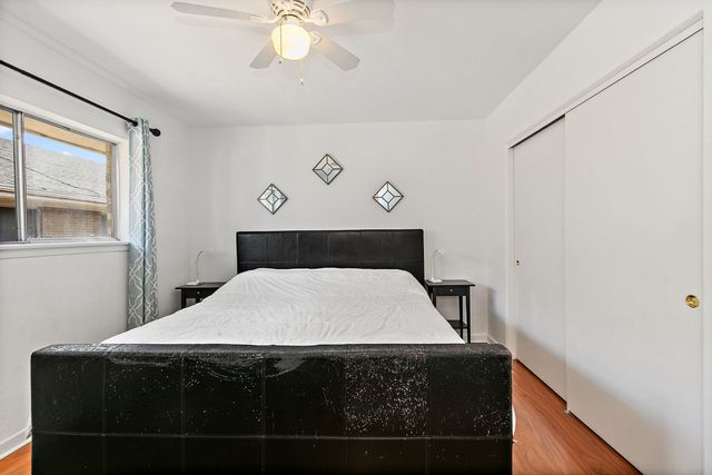 1111 N Harlem Avenue 2A, Oak Park, IL 60302