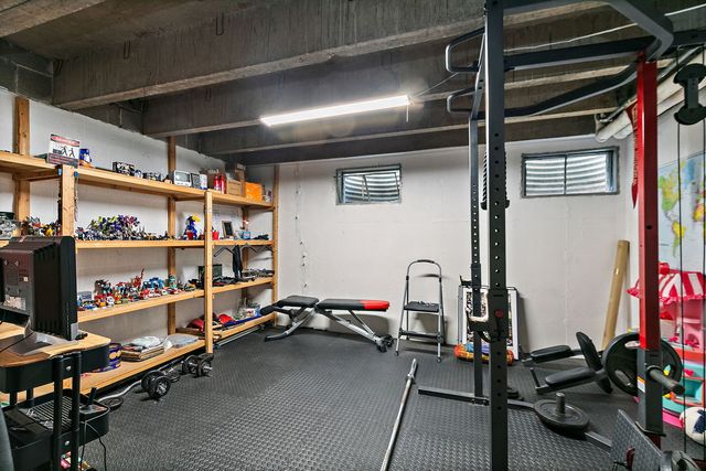 1111 N Harlem Avenue 2A, Oak Park, IL 60302