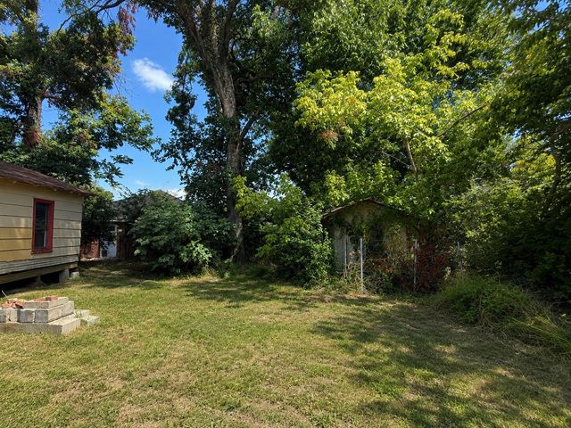 921 s Medora Street, Terrell, TX 75160