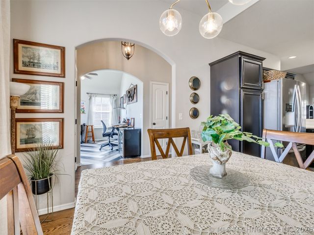 2604 W Pensacola Street, Broken Arrow, OK 74011