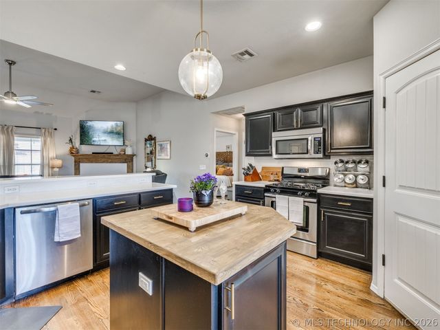 2604 W Pensacola Street, Broken Arrow, OK 74011