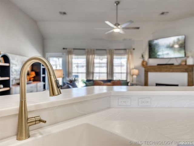 2604 W Pensacola Street, Broken Arrow, OK 74011