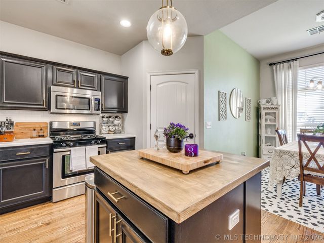 2604 W Pensacola Street, Broken Arrow, OK 74011