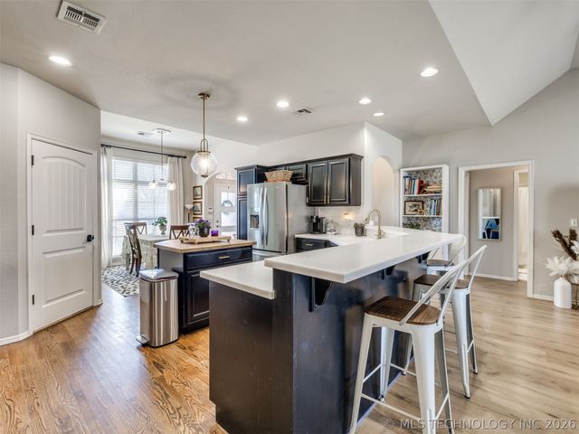 2604 W Pensacola Street, Broken Arrow, OK 74011