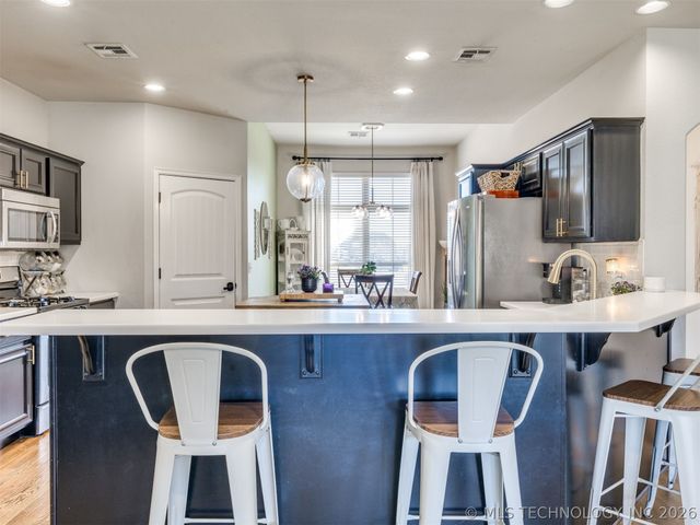 2604 W Pensacola Street, Broken Arrow, OK 74011