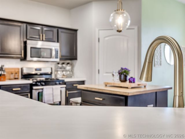 2604 W Pensacola Street, Broken Arrow, OK 74011