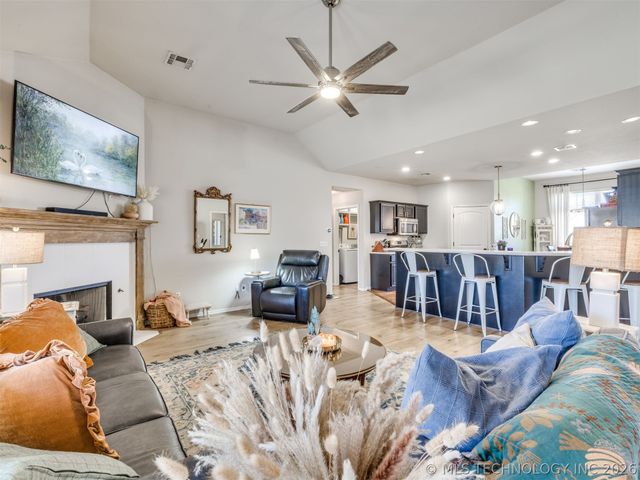 2604 W Pensacola Street, Broken Arrow, OK 74011