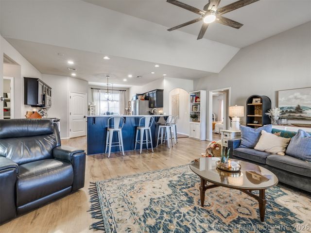 2604 W Pensacola Street, Broken Arrow, OK 74011