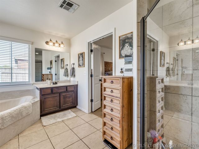 2604 W Pensacola Street, Broken Arrow, OK 74011