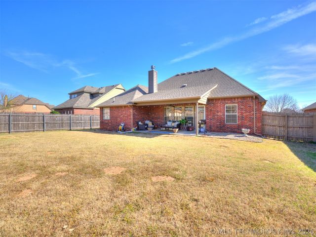 2604 W Pensacola Street, Broken Arrow, OK 74011