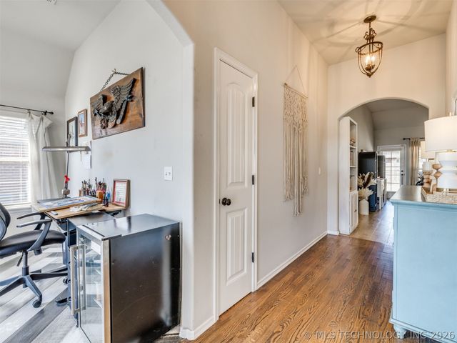 2604 W Pensacola Street, Broken Arrow, OK 74011