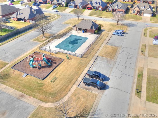 2604 W Pensacola Street, Broken Arrow, OK 74011