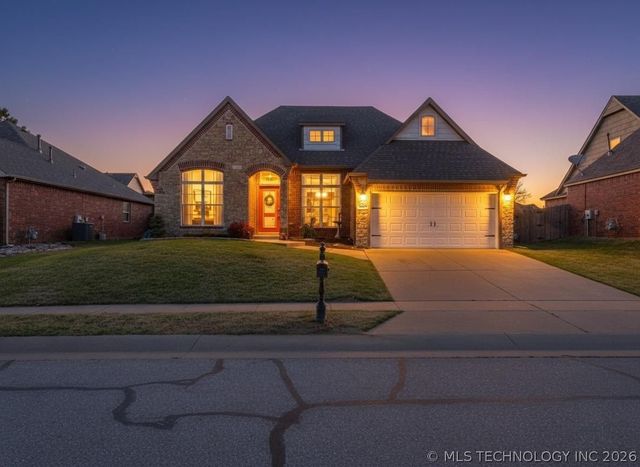 2604 W Pensacola Street, Broken Arrow, OK 74011