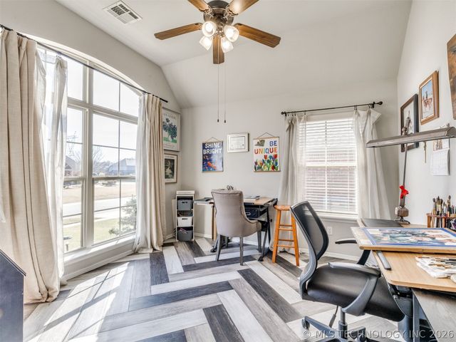 2604 W Pensacola Street, Broken Arrow, OK 74011