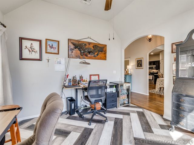 2604 W Pensacola Street, Broken Arrow, OK 74011