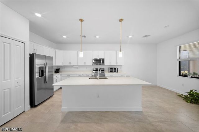18335 Ridgeline DR, Estero, FL 33928