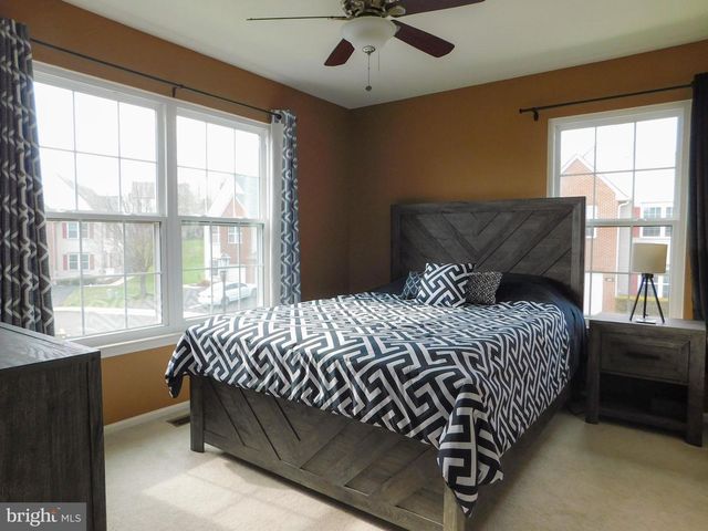 101 FARRINGTON CT, Collegeville, PA 19426