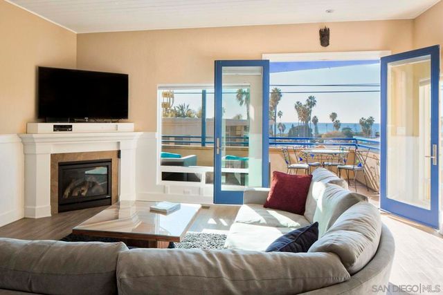 2154 Manchester Avenue, Cardiff By The Sea, CA 92007